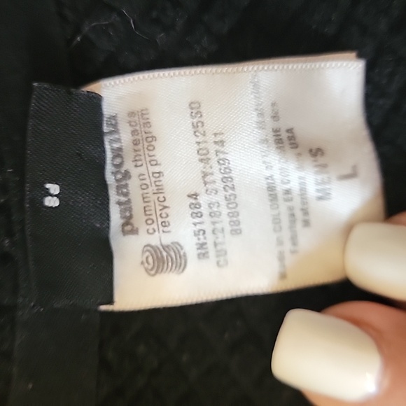 Patagonia Black Zip Up Jacket - Picture 3 of 6